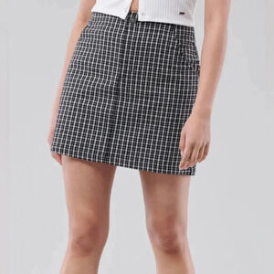 Hollister/  Ultra high rise/ Plaid/ Mini skirt/ Size US XS